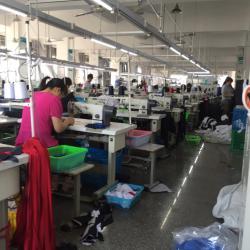 服裝廠招聘 誠招拷邊工與平車工，服裝服飾零售崗位待您加入